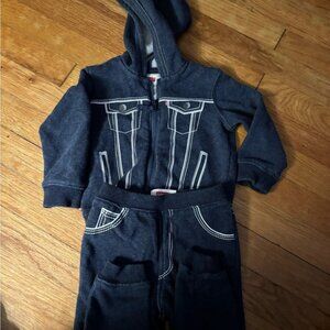 Levi’s outfit